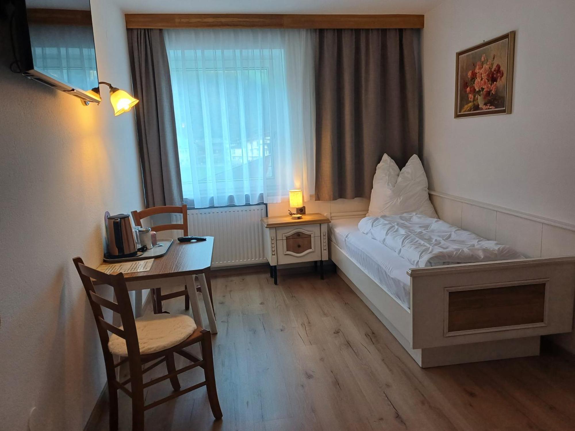 Gaestehaus Berta Цел ам Цилер Екстериор снимка